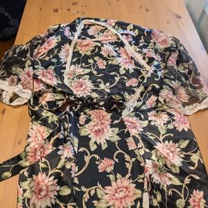 Dior Black and Pink Floral Robe Intimates & Sleepwear